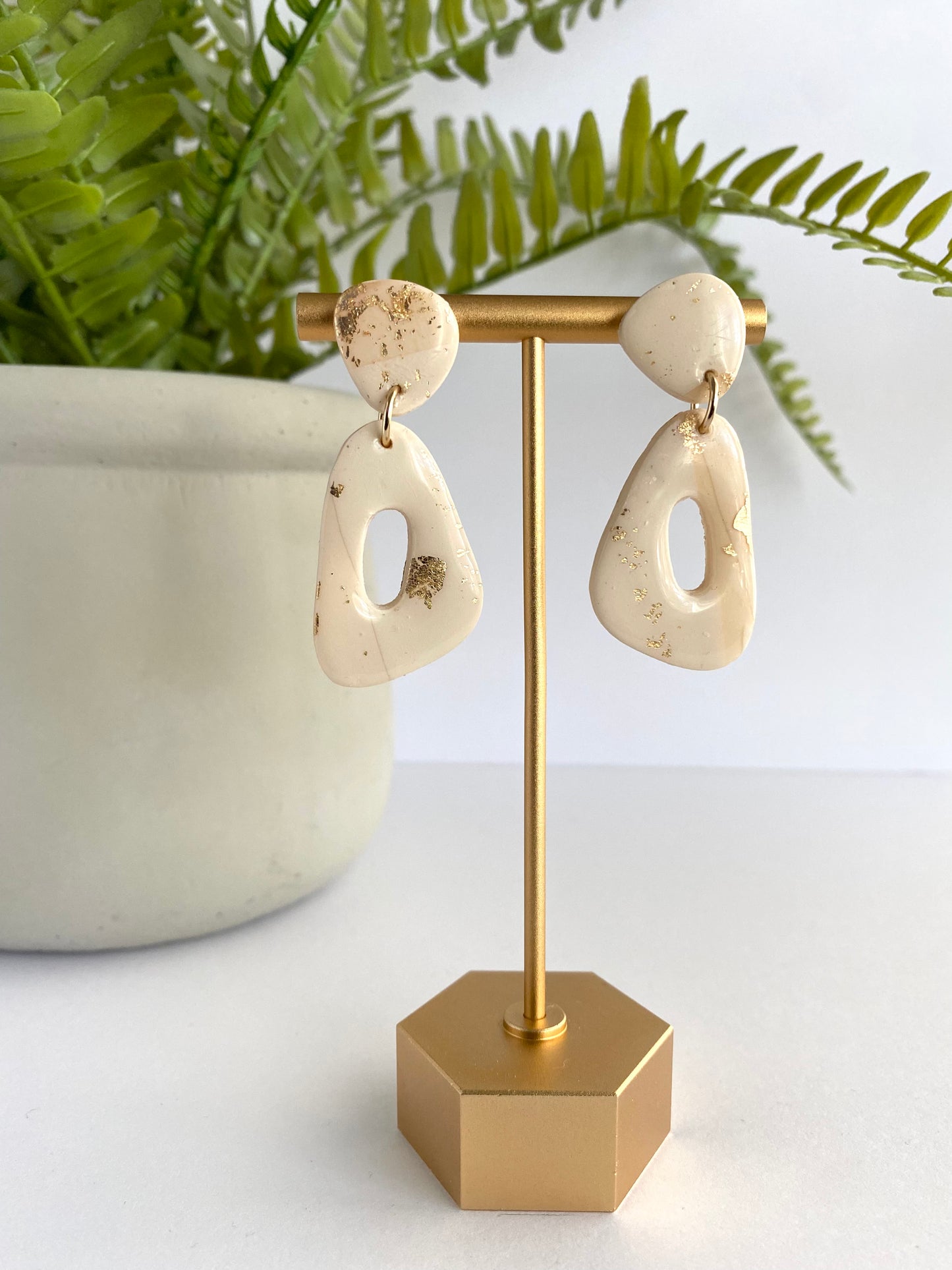 Luxe Deluxe | Vanilla Swirl Drop Earrings