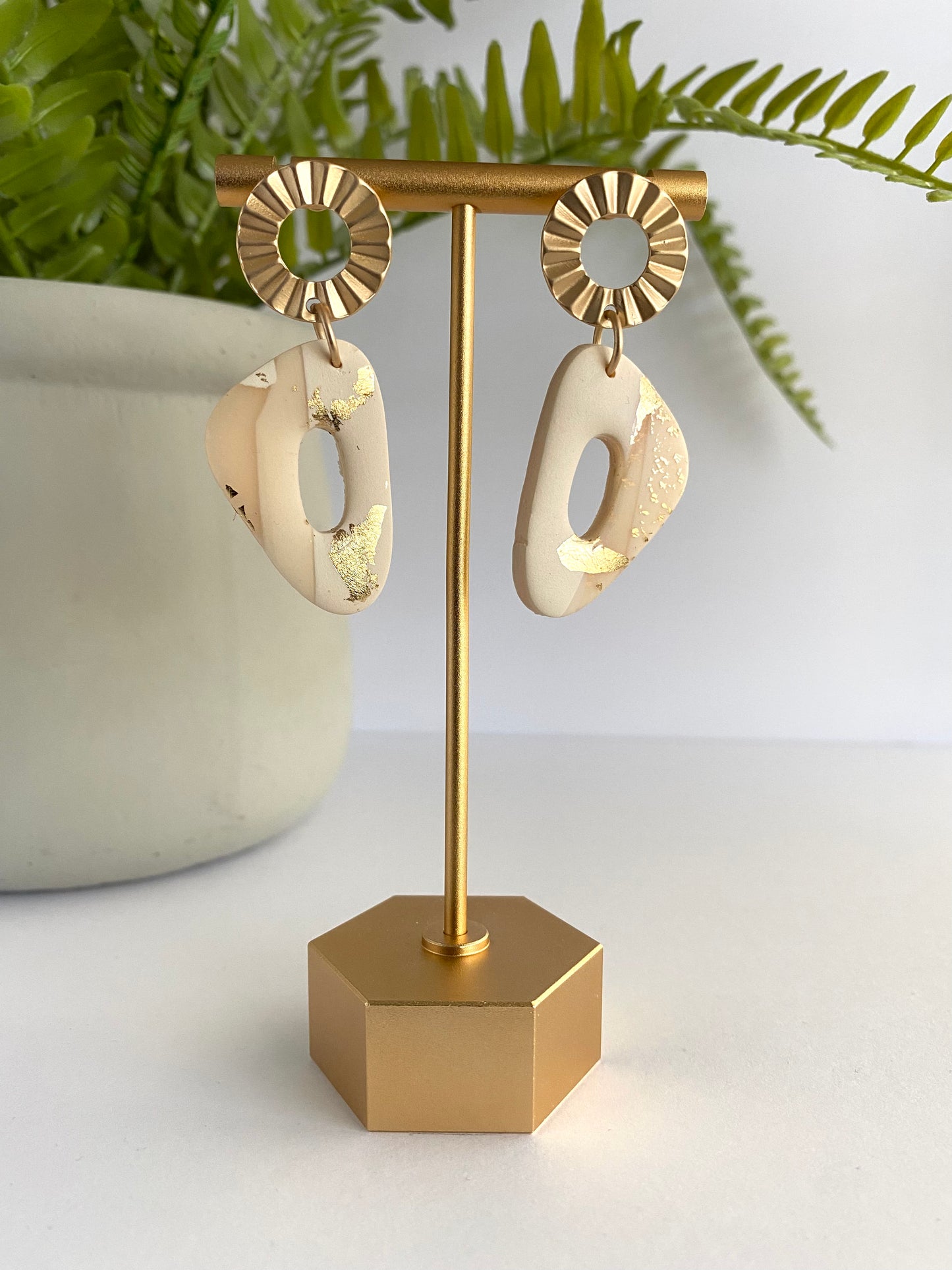 Luxe Deluxe | Vanilla Swirl Drop Earrings